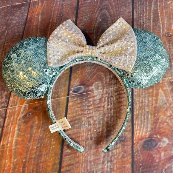 Disney Minnie Mouse sequins Headband Ears Bow Embellished Opalescent Rhinestones